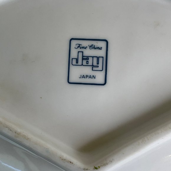 Fan Dish Fine China Jay Imports Japan Hand Painted 9.5" x 6.25" - Picture 4 of 6